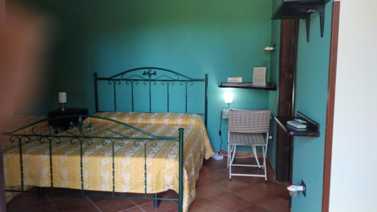 Agriturismo Il Pozzo Antico Mascali Exterior photo