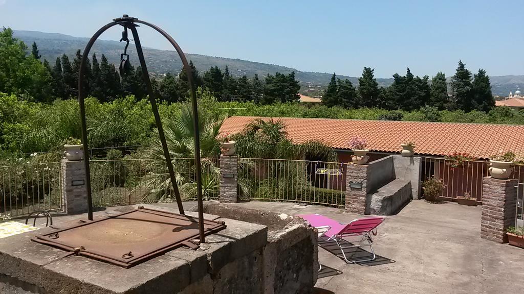 Agriturismo Il Pozzo Antico Mascali Exterior photo